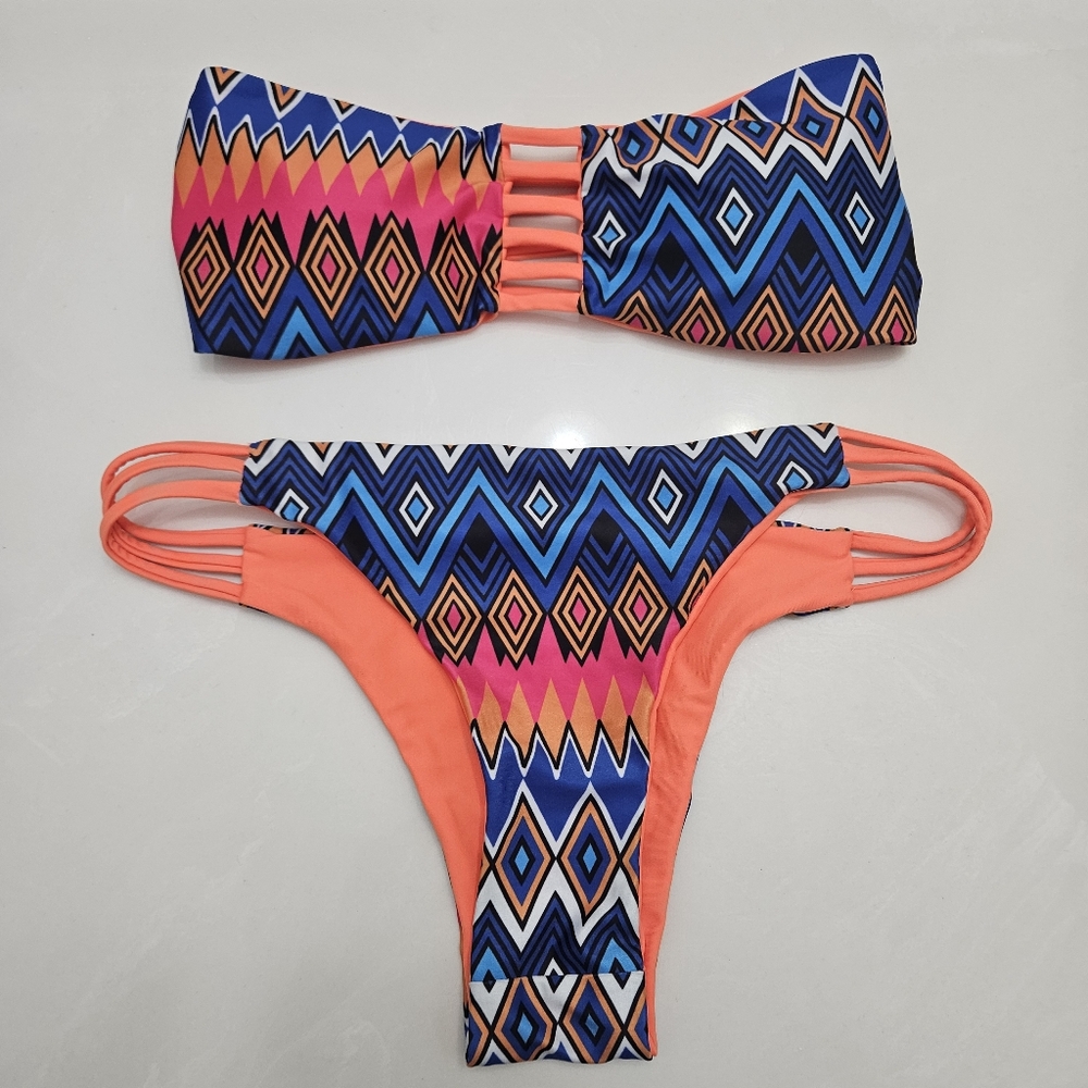 Multi-coloured Geometric Reversible 2-piece Bandeau bikini set- M